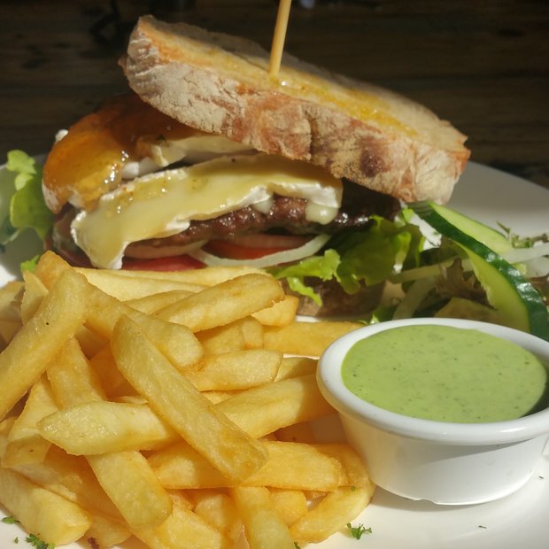Brie and fig burger